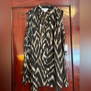 Liz Claiborne sleeveless top, new with tags size L